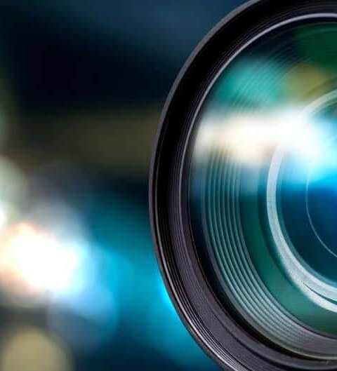 Camera lens looking for famous people