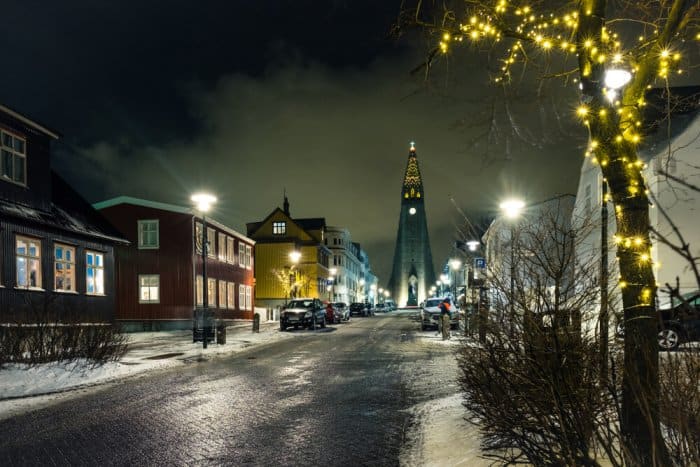 What are Reykjavik's transport options if there's no Uber?