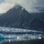Iceland's weather in May: Mountains and icebergs