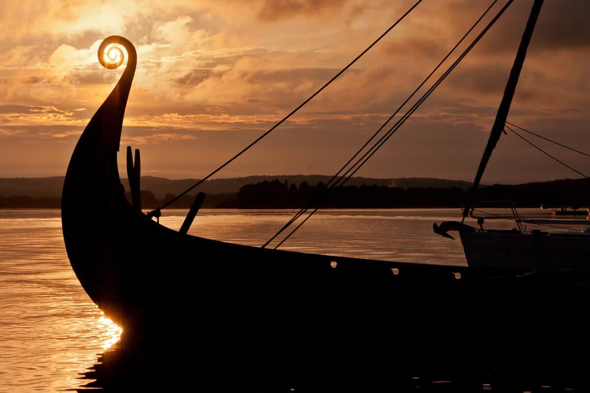 Islendigur Viking Ship Replica